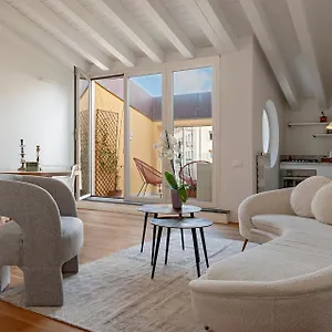 Waterfront Balcony I Grani 5 Grand Appartamento
